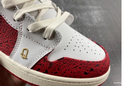 DJ5186-100 DJ5186-100 Jordan Low  1  Spades 1125